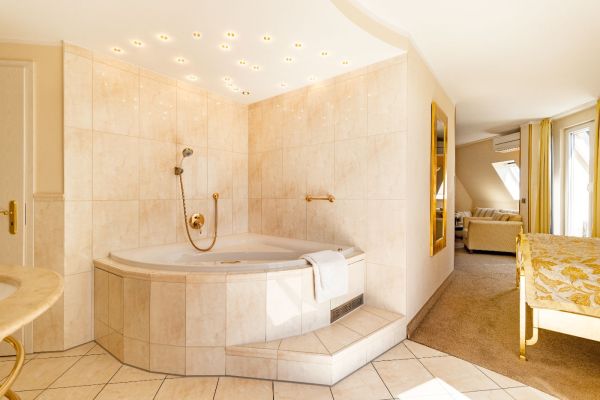 Entspannen und genießen im Burghotel Staufeneck.